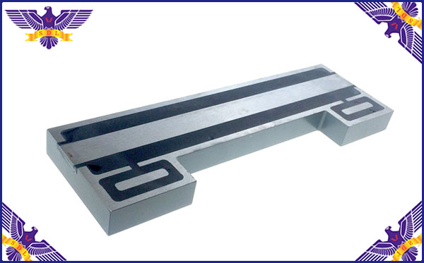 機械手強力無剩磁吸盤式電磁鐵側面圖